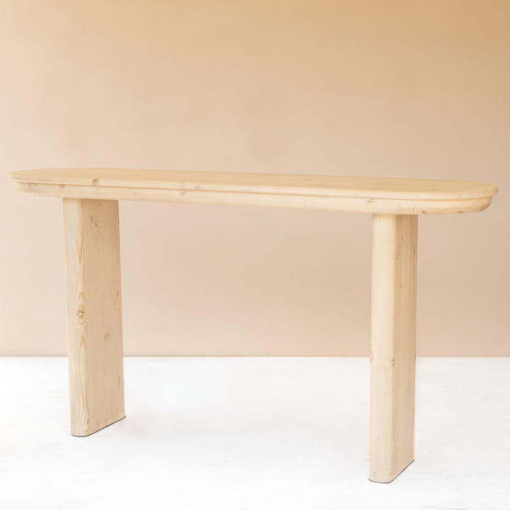 Stylish Ridge Console Table with Elegant Finish