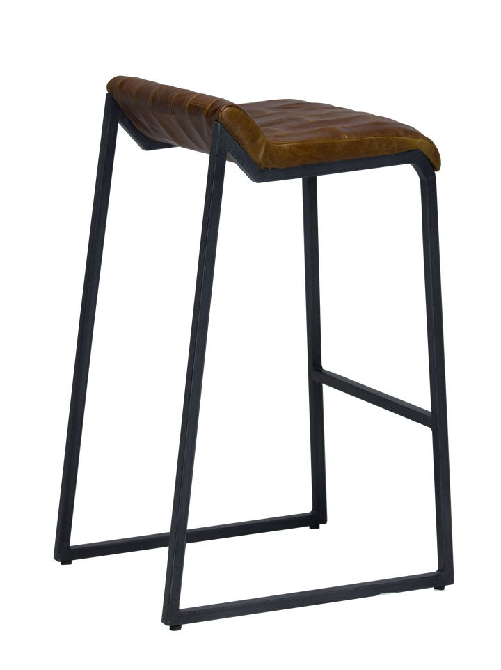 Stylish Vendara Counter Stool for American kitchens